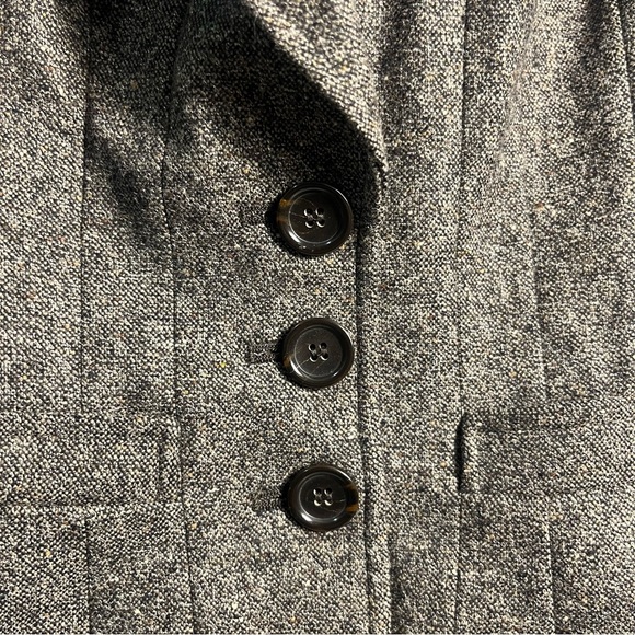 Ann Taylor Wool Three Button Blazer, Size 2 NWOT - Picture 4 of 11